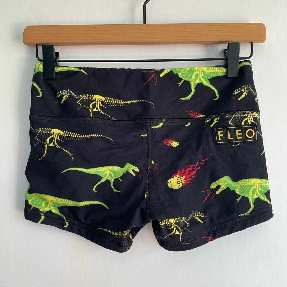 FLEO Workout Shorts 2.5in Inseam Dinosaur Meteor Print Black Green Stretch XS - Picture 2 of 7